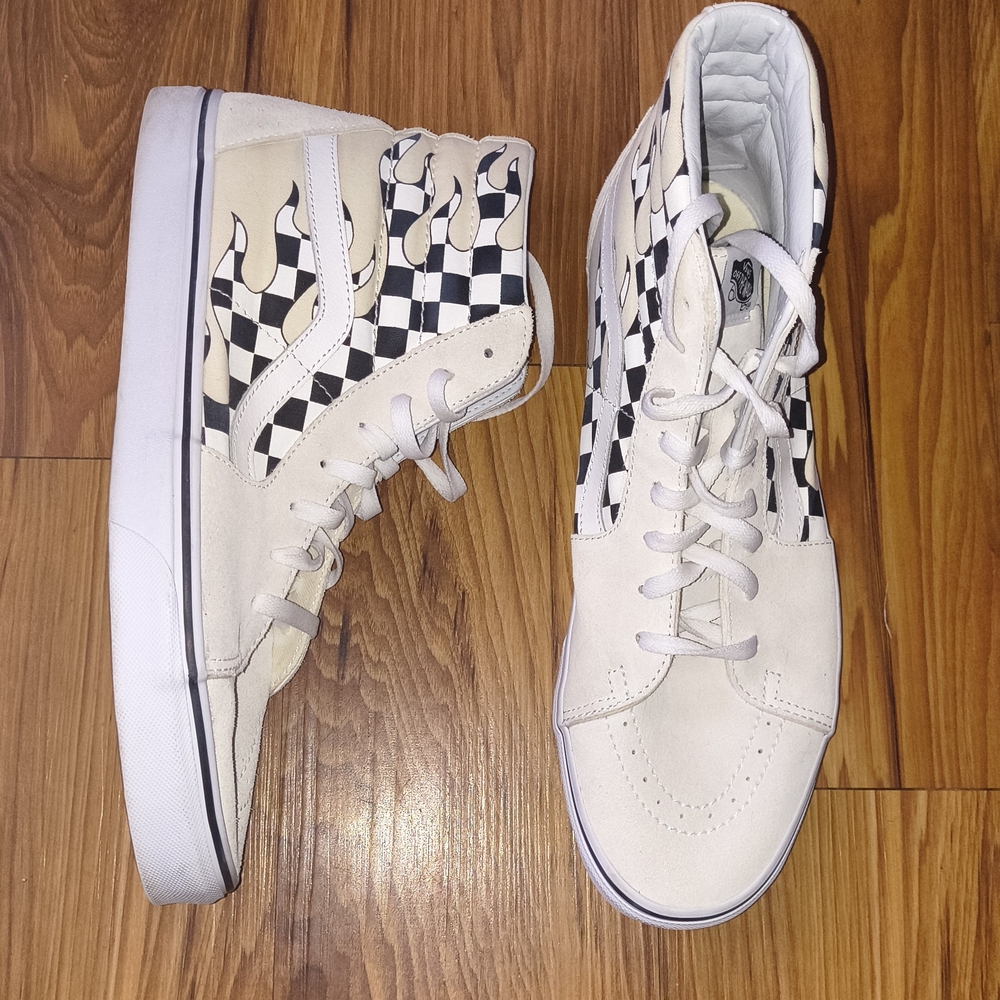 Vans Sk8-hi High-Top Sneakers with Checkered Flame Design